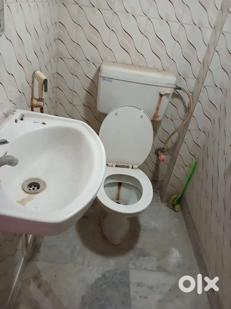 'Well maintained pre-owned flat for sale _perfect