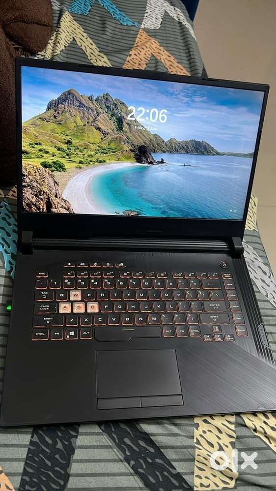 High-Performance ASUS ROG Strix Laptop – Ideal for Gaming & Editing