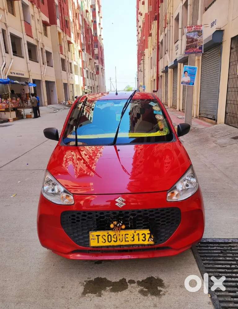 Looking for taxi driver Uber and rapido