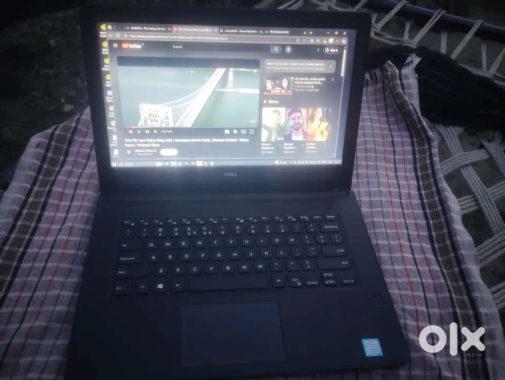 Laptop sale comprise