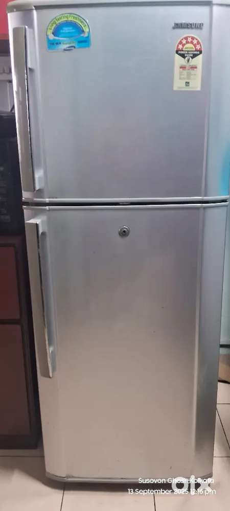 Refrigerator, Double Door 208 liters,Make- Sumsung.