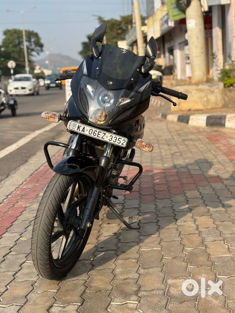 Pulsar 220f