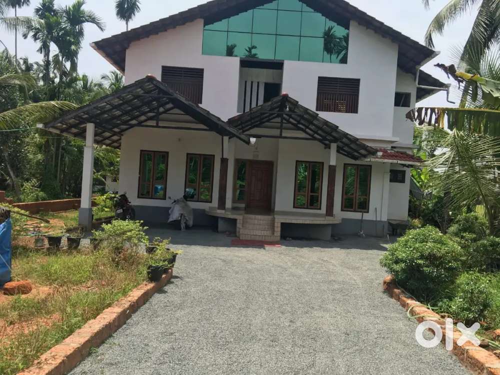 17.75 cent 4 bhk House For sale at kannapuram