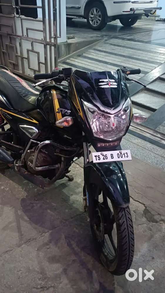Motor cycle TVS Victor BSIV