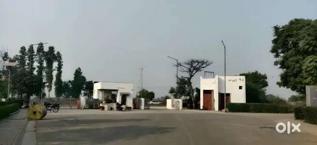 200 Gaz plot Prime location Sector - 98, One Hamlet