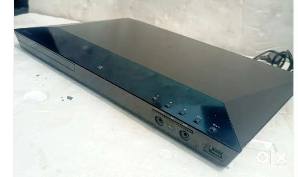 Sony bdv e4100 5.1 1000 watt bluetooth 3d blueray wifi hometheater