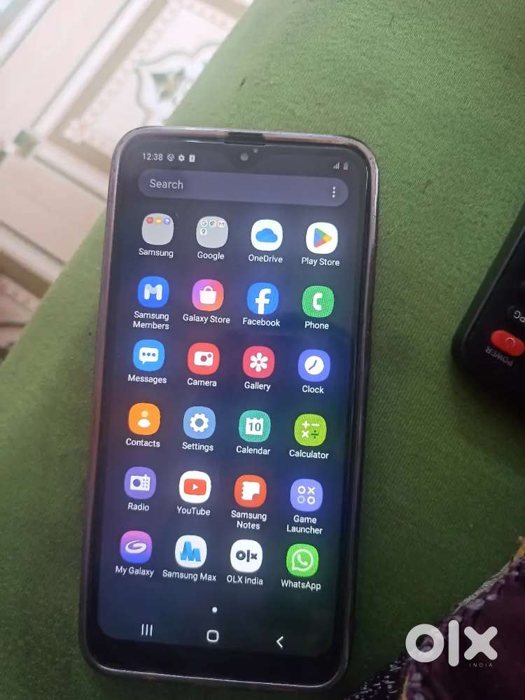 Mujhe new phone lana hai esliye bhaj raha hu