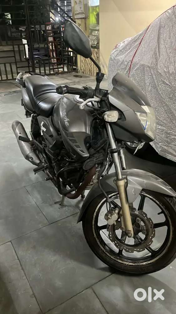 Apache RTR 180 , Grey colour , Disc brake