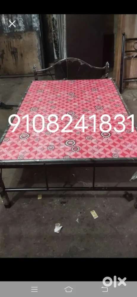 rj brand new metal cot 4/6 ,( free shipping)
