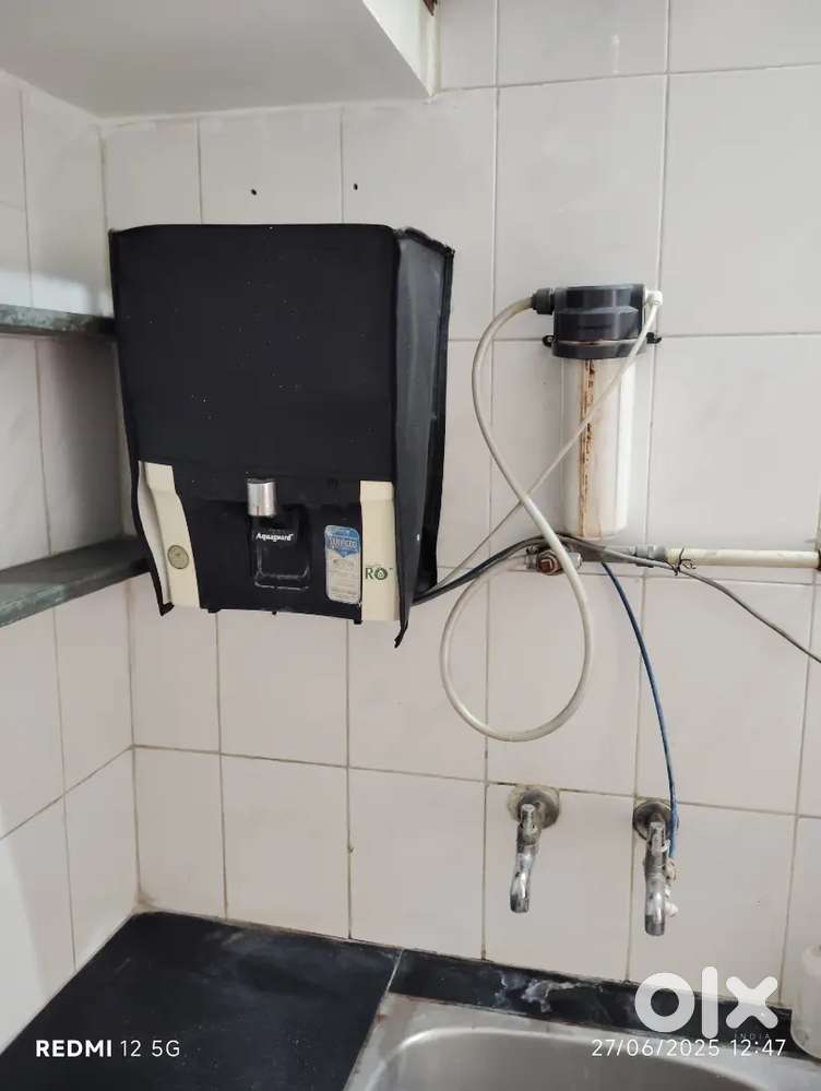 Fridge & house hold items urgent sale