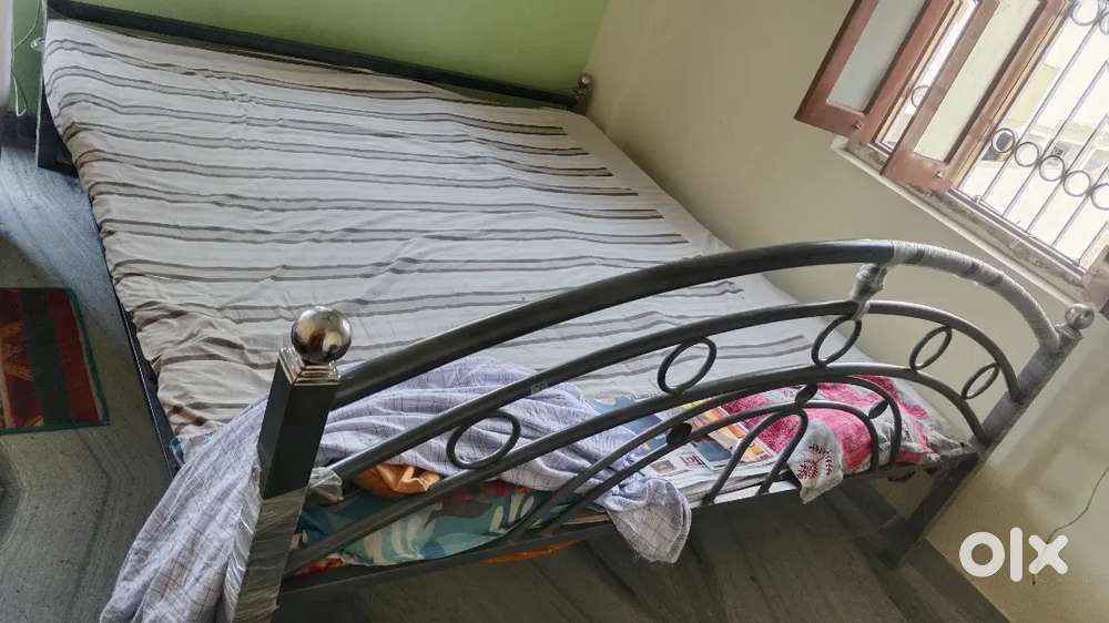 New Stainless Steel bed only at 7000