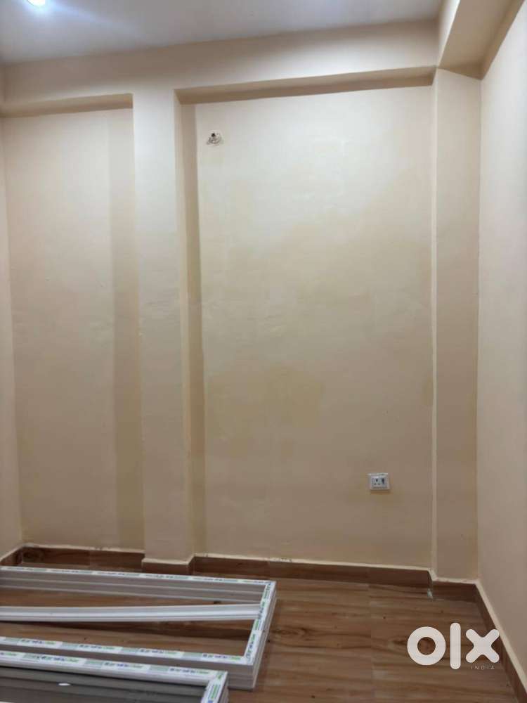 Single Room with seperate washroom and Kitchen