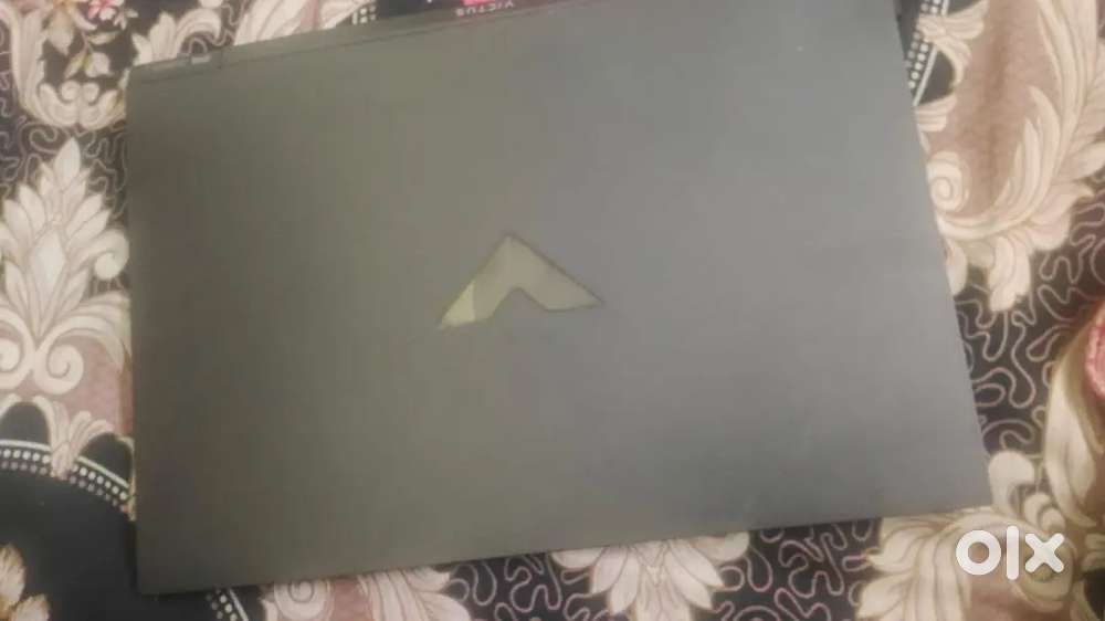 HP VICTUS Ryzen 5 5800HS gtx 1650, 144hz refresh rate.