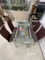 Dining table, 4 seater, Compact for Mumbai homes