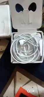 Original Apple earpod (lightning) with box like new