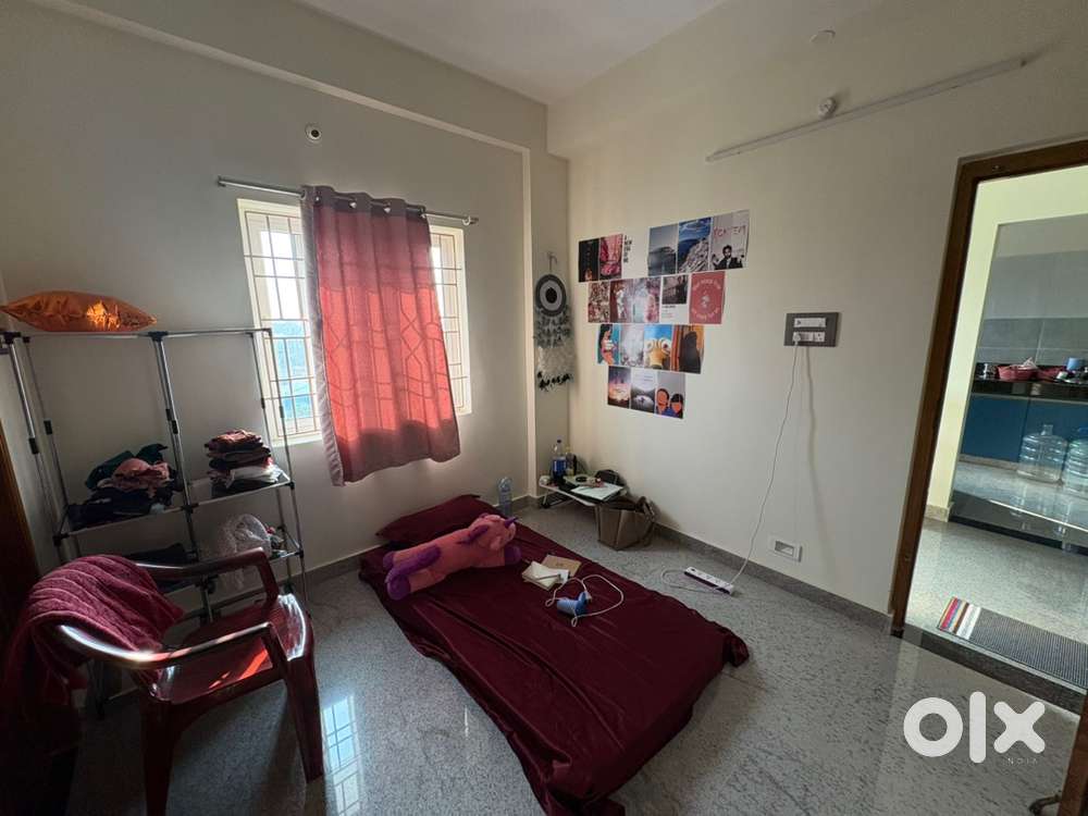 Single Room for Female in 2BHK Vanagaram , Chennai