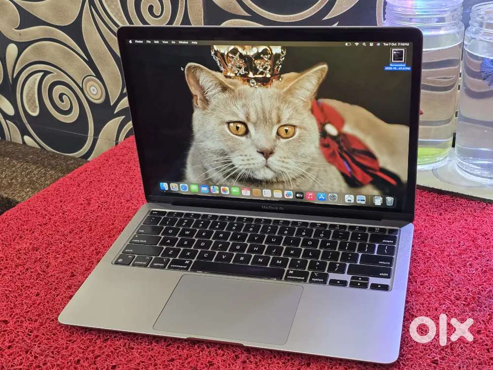 M1 Air 2021  Apple Macbook 8gb 256gb SSD 13inch Retina Touch iD