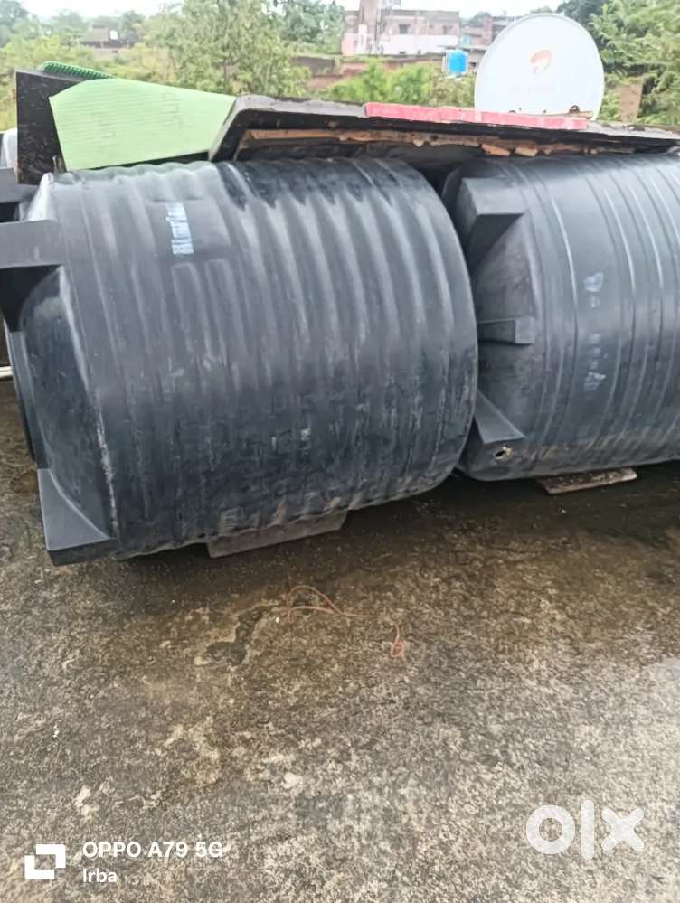 1000 litre tank 3 pics
