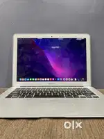 Apple macbook air 13 inch 2015 8GB ram 121GB