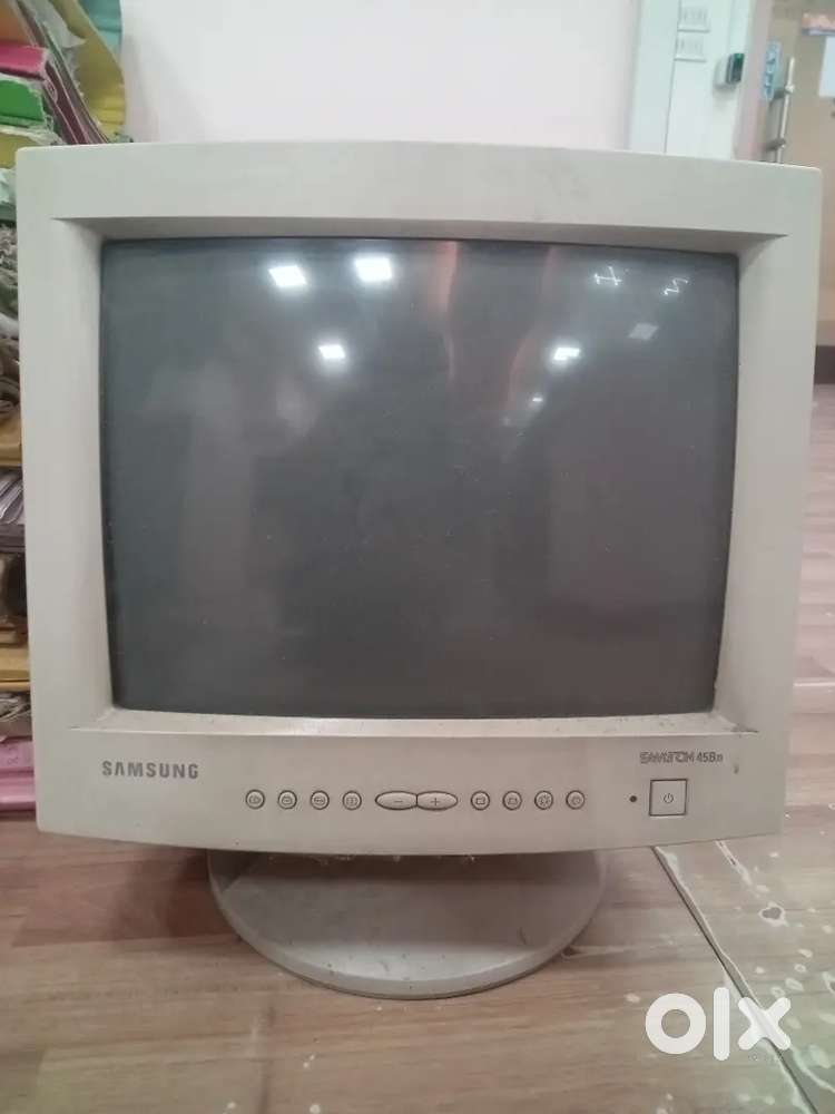 Good condition computer monitor
