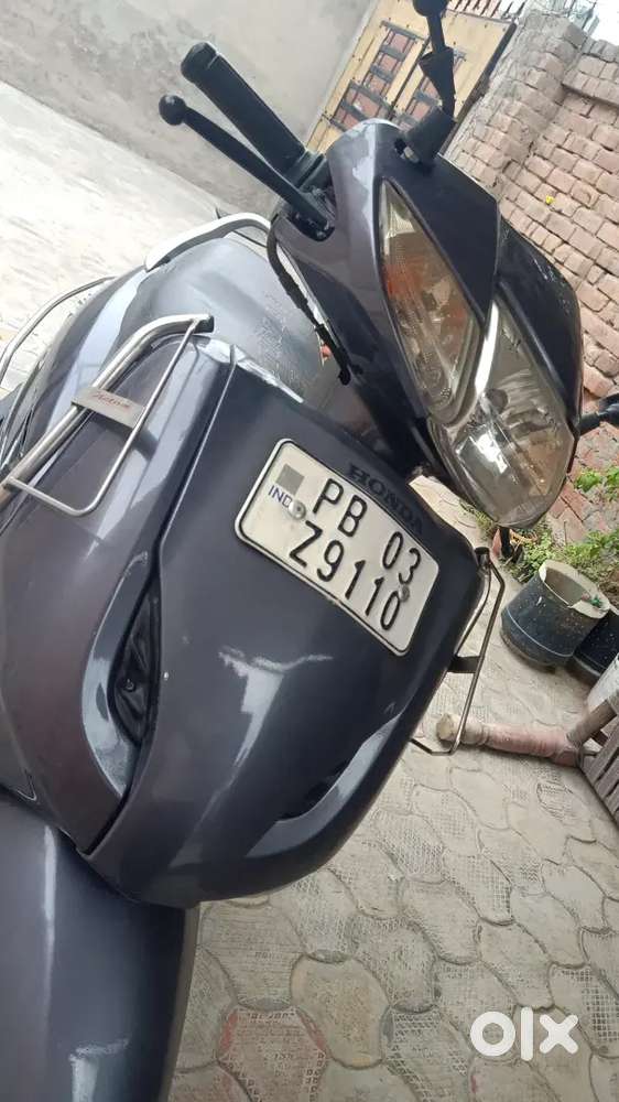 Honda activa good condition nice  message kro je kise ne laini aw ta