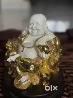 Laughing budha