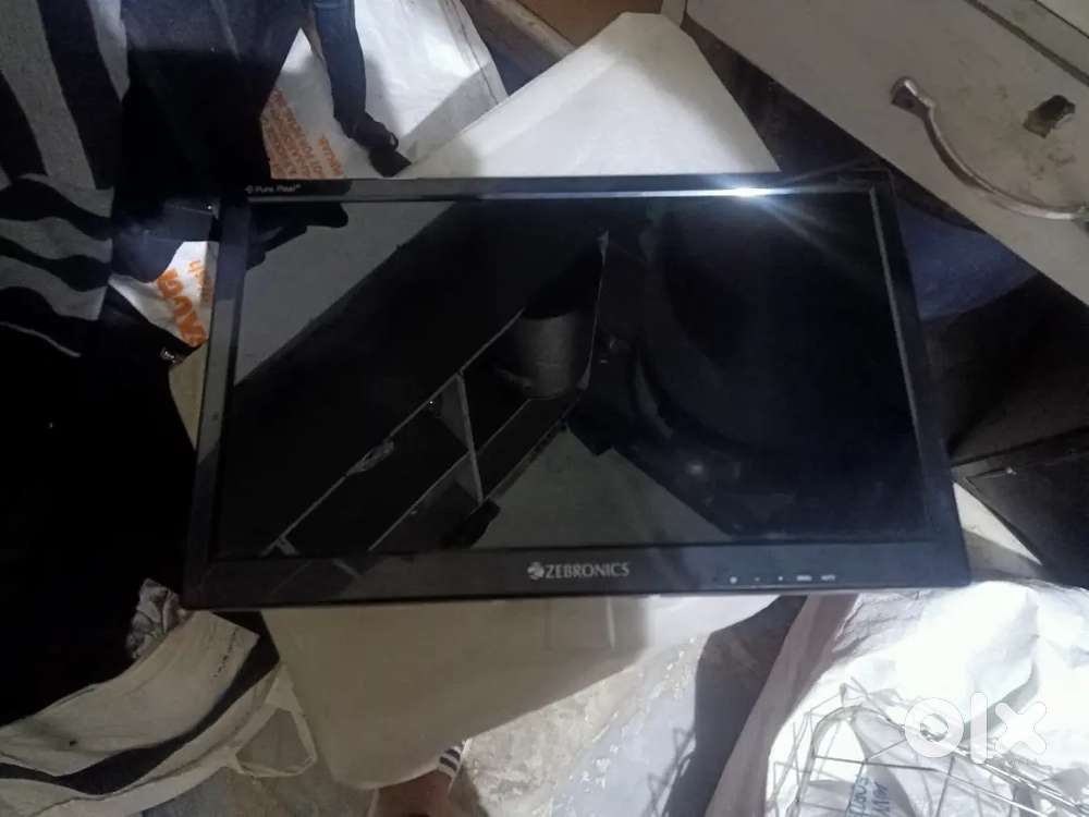LED MONITOR ZEBRONICS COMPUTER