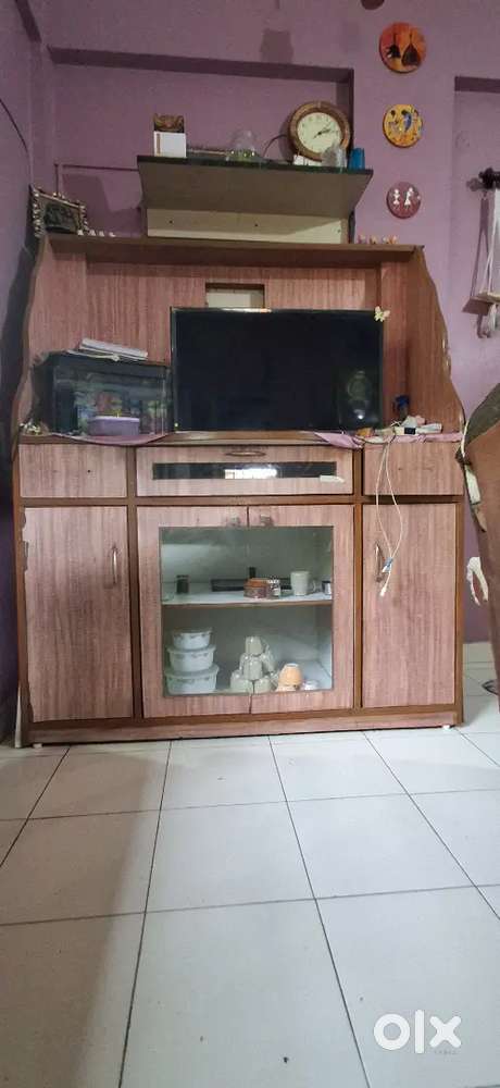 Tv Table showcase with 3 electric sockets