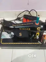 Singer Sewing machine with motor
