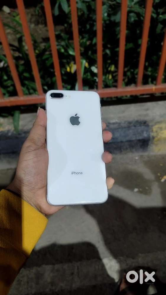 Iphone 8 plus 64gb excellent condition exchange phone 5g