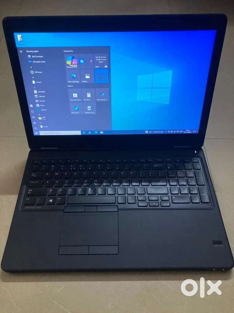 Dell i5/5gen/8gb ram/256gb ssd/ new battery