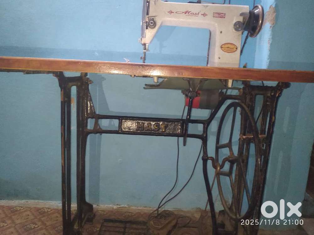 Silai machine with motor