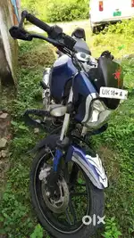 Bajaj v150