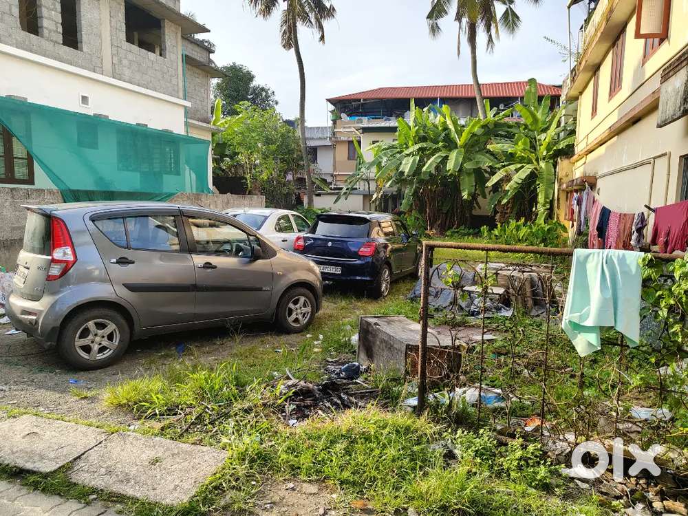 LAND PLOT 7 CENT ELAMAKKARA KEERTHY NAGAR BUS STOP DESHABIMANI KALOOR