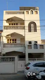 1% brokerage 4bhk near bigbazar 97var 22ft north facing