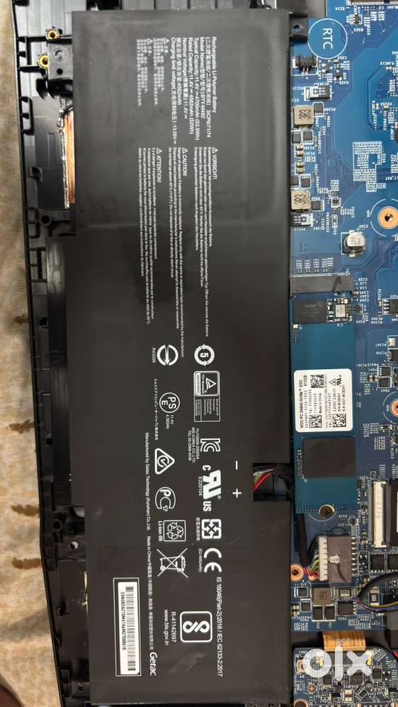8GB LAPTOP RAM 512GB SSD SAMSUNG AND ALSO A LAPTOP BATTRY
