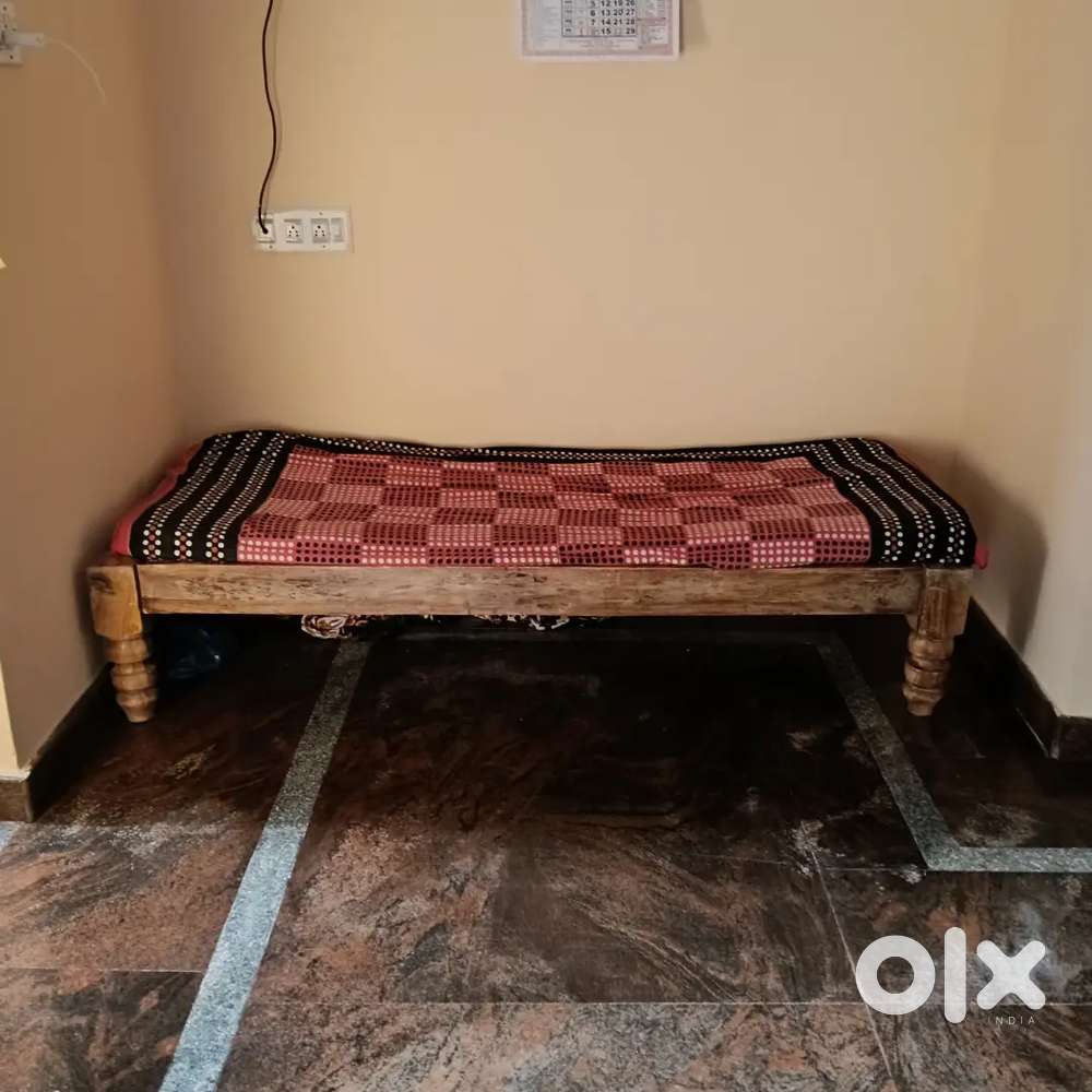 diwan cot & Maharaja office & dining table good condition for sale