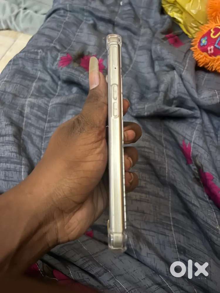 F21pro 6gb 128gb