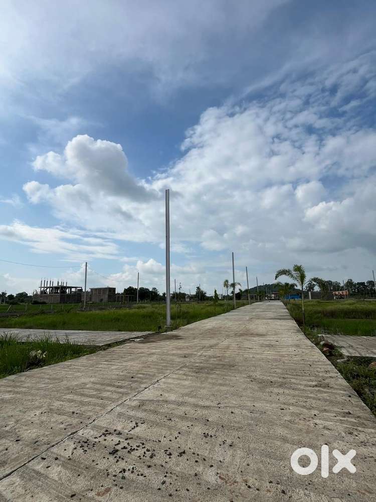 Prime location plot, 0% EMI , Eithkhedi main road colony