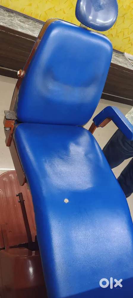 Dental chair 2 pics