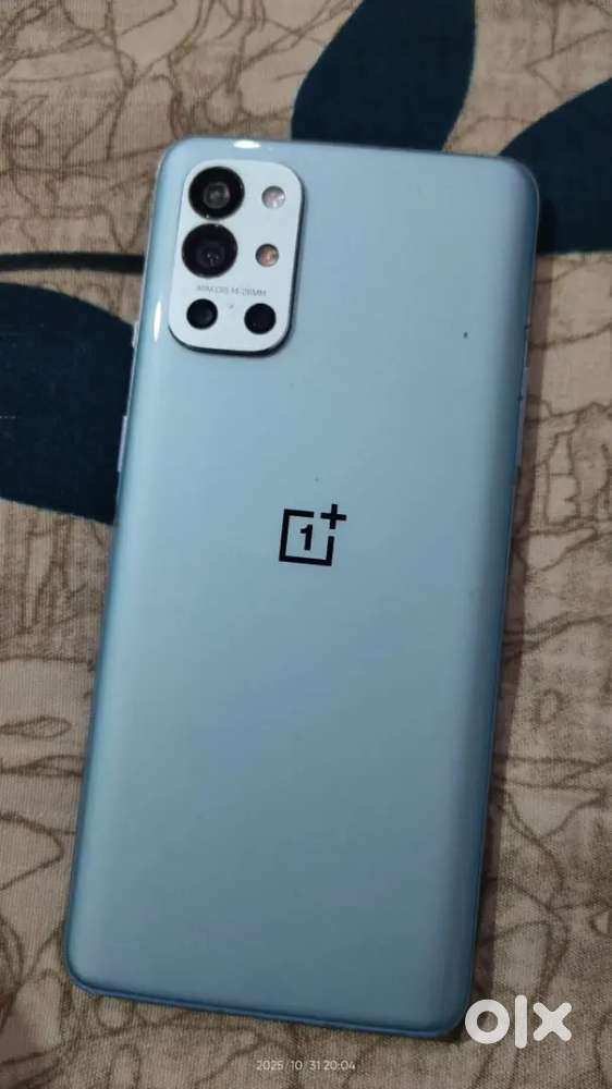 Oneplus 9 r good condition all working