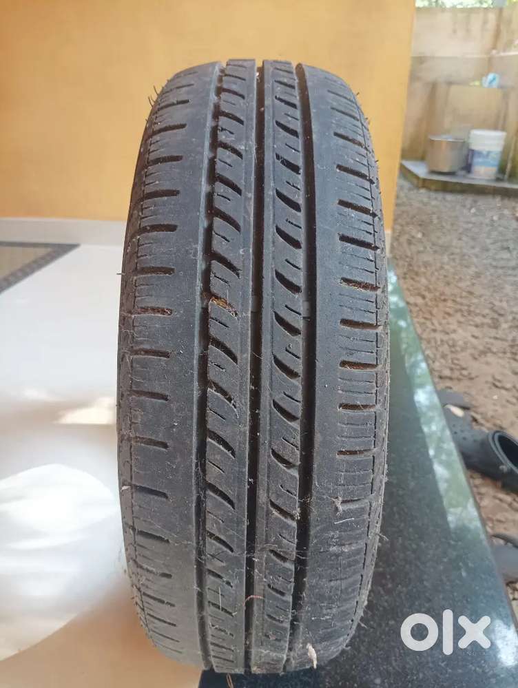 Tubeless    13 inch  tyer