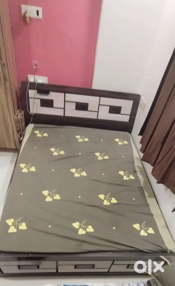 “Queen Size Wooden Bed with Storage – Excellent Condition -Hardly Used