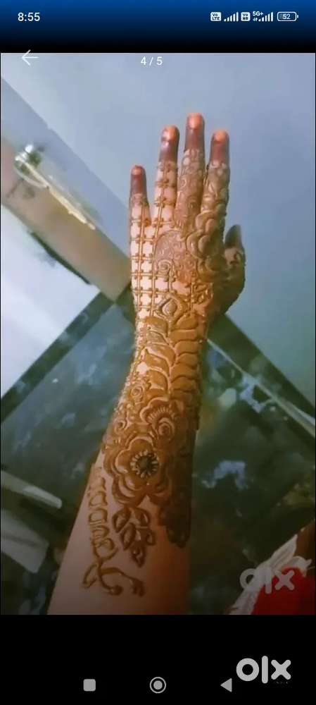 Mehendi artist