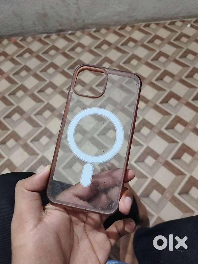 iPhone 14 cover good condition no scratch.