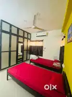 Fully furnished girls pg at Fatehgunj near petrol pump