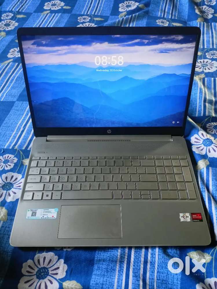 HP 15s Laptop