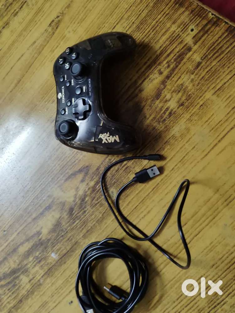 Zebronics controller with dual motor vibration with RGB lights wired