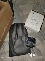 signatize head phones