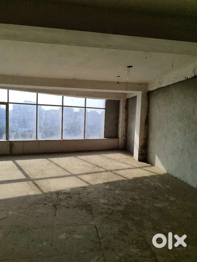 2300 sqft carpet area for rent janakpuri upper floor 1.75 lakh